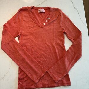 Michael Stars V-Neck Pullover t-shirt in Burnt Orange with gold accent thread
